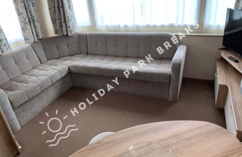 Selsey House | Aloha - Cosy 2 Bed Close to Venue at Seal Bay, Selsey