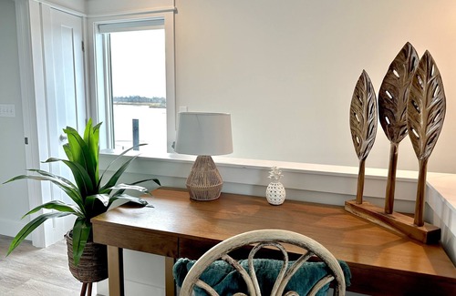 Wilmington Historic District Apartment | Aloha @ The Cove Riverwalk Villas