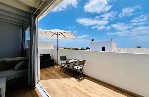 Puerto Calero House | Alojamiento Vacacional con balcón La Vela