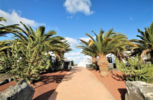 Puerto Calero House | Alojamiento Vacacional con balcón La Vela
