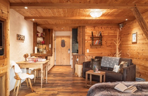Inzell Apartment | Alpenchalet Studio "Bergzauber"