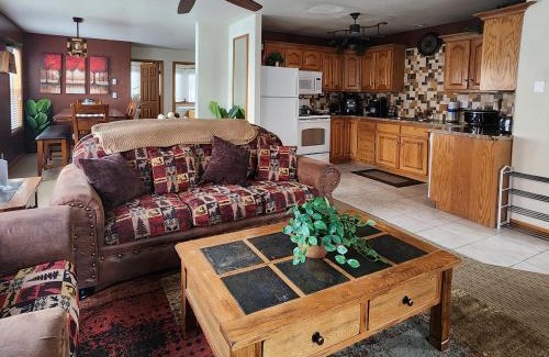 Ouray House | Alpenglow Three Bedroom Two Bath XL – A16