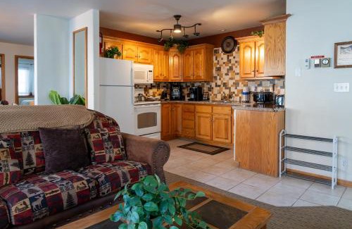 Ouray House | Alpenglow Three Bedroom Two Bath XL – A16