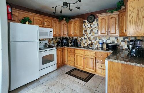 Ouray House | Alpenglow Three Bedroom Two Bath XL – A16