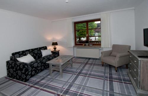 Bischofswiesen Hotel | Alpenvilla Berchtesgaden Hotel Garni