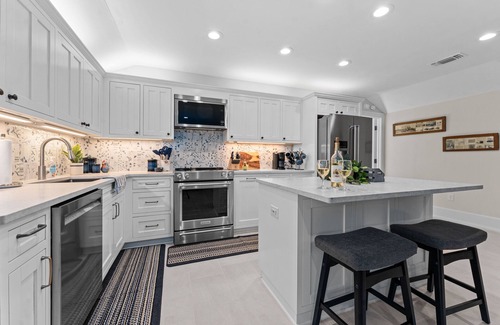 Fredericksburg House | Alphonse Cottage | 3 blocks to Main | Cute & Cozy