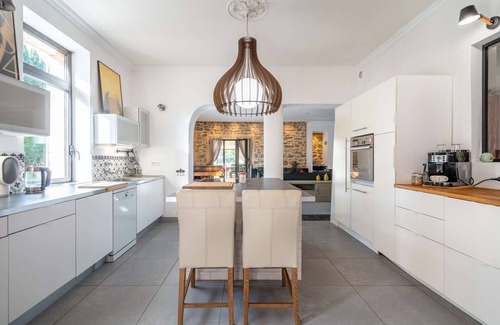 Cabannes House | Alpilles – Ideal for family holidays – Sleeps 16