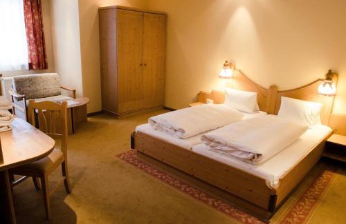 Heiligenblut Hotel | Alpin Panoramahotel Lärchenhof
