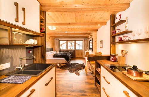 Inzell Apartment | Alpine Chalet "Alpenglow"