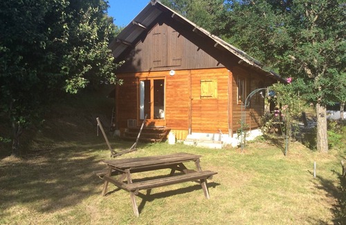 Saint-Apollinaire Ski Chalet | Alpine Chalet in Bourella
