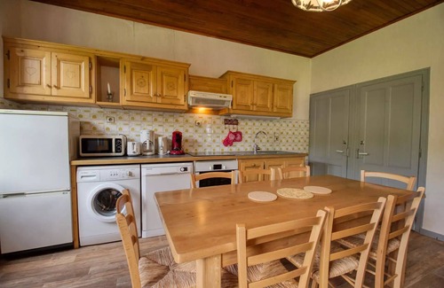 Morillon Villa | Alpine chalet - Village house near cable car