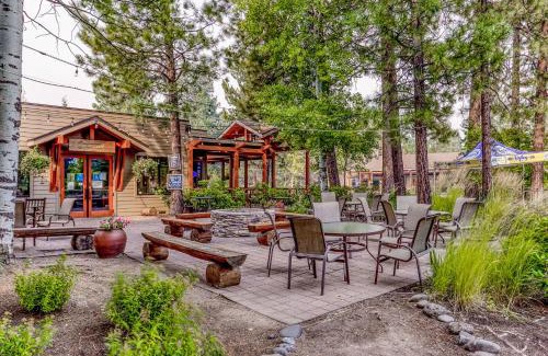 Bend Hotel | Alpine Escape