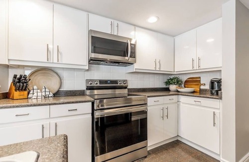 The Blue Mountains Condo | Alpine Hideaway - Walk to Blue Mountain!