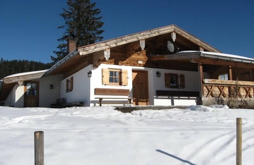 Reit im Winkl Cabin | Alpine hut Zenz-Alm 90m²