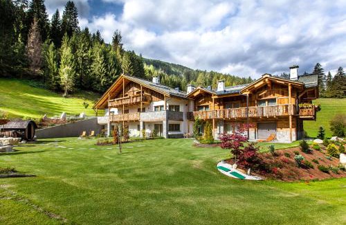 Mareo Apartment | Alpine Mountain Chalet