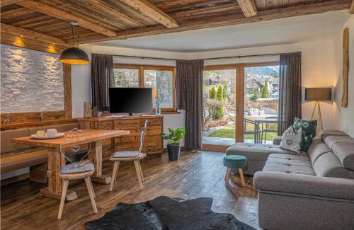 Mareo Apartment | Alpine Mountain Chalet