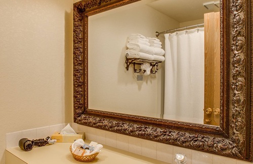Leavenworth Hotel | Alpine Rivers Inn
