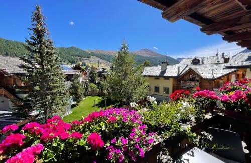 Livigno Bed & Breakfast | Alpine Rooms and Suites Livigno - Camana Noa -