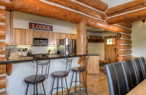Powder Ridge House | Alpine Rosebud Ski in/out