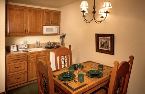 Taos Ski Valley Apartment | Alpine Village Suites