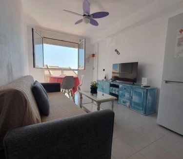 El Medano Apartment | Alquilaencanarias-Medano, Cabezo beach, sea views!