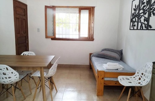 General Roca Apartment | Alquiler por dia Departamento 4 personas Gral Roca Casita Artigas