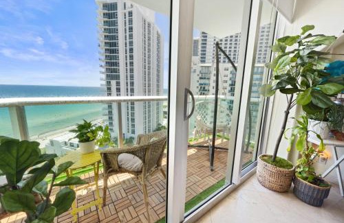 Hollywood South Central Beach Apartment | Alquiler temporario Miami