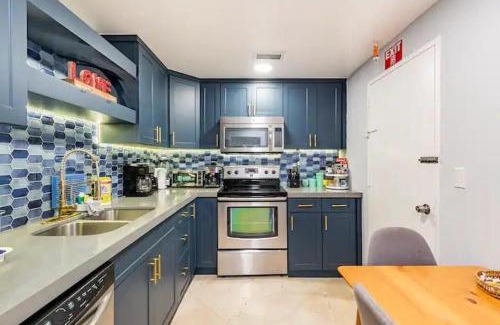Hollywood South Central Beach Apartment | Alquiler temporario Miami