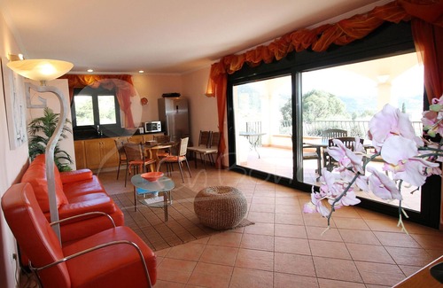 El Mas Fumats House | Alquiler vacacional de casa con piscina y vistas, max.6 personas, Roses
