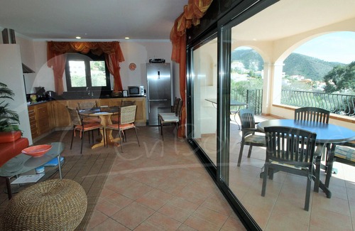 El Mas Fumats House | Alquiler vacacional de casa con piscina y vistas, max.6 personas, Roses
