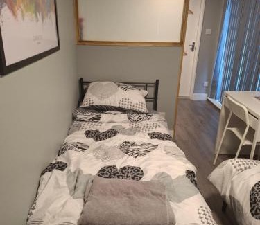 Cherry Hinton Apartment | Als air b and b