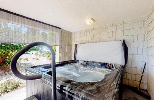 Waldport House | Alsea Bay Retreat