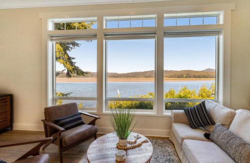 Waldport House | Alsea Bay Retreat