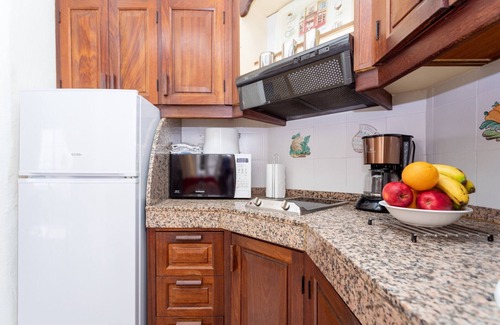 Playa del Aguila Ski Chalet | Altamar 53 balcony sea views By CanariasGetaway