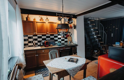 Edenkoben Apartment | Altes Häusle am Waschbach/ferienwohnung Weinstock Gemütliche Wohnung mit Charme