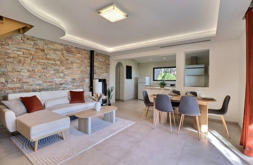 Ventabren House | Altinea - Family Home with Infinity Pool