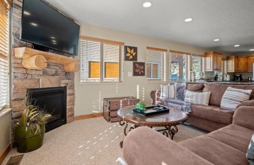 Eden House | Altitude Adjustment with Resort Amenities MH1312