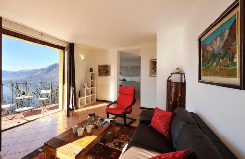 Perledo Apartment | Alto Perledo Terrazzo