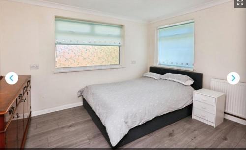 Gosport House | Alverstoke Seaside cottage