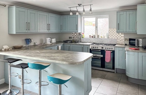 Gosport Cottage | Alverstoke Seaside Cottage