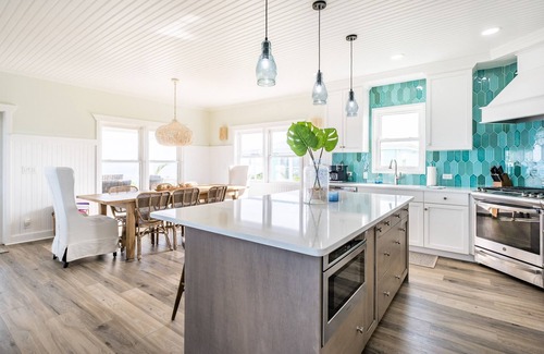 Hope Town House | Always Wendy - Luxurious Beachfront Home With Private Pool