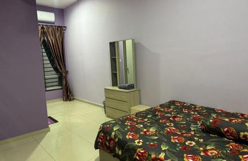 Kluang House | Alyssa Sofea Homestay Kluang