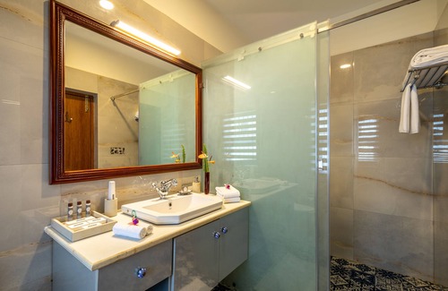 Wellington Hotel | Amã Stays & Trails Werifesteria, Coonoor