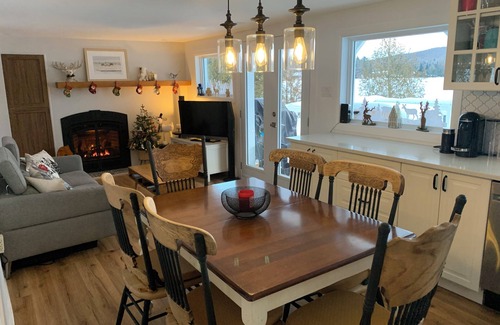 Ste-Lucie-des-Laurentides Ski Chalet | Amazing winter chalet with WiFi in Sainte-Lucie-des-Laurentides. Pets friendly.