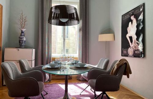 Baden Baden Old Town Apartment | Am Thalia Designe Apartment