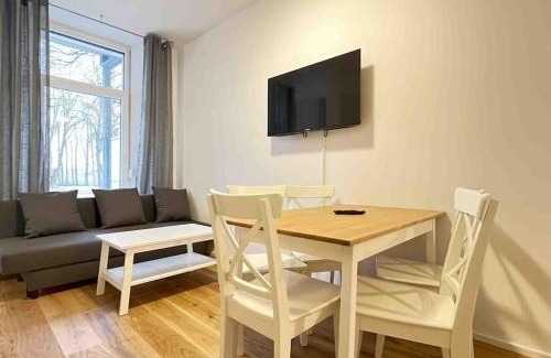 Amberg Apartment | AM1013 - Moderne Monteur oder Ferienwohnung mit Terasse
