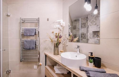 Gyor Apartment | Amadé Apartmanok 2