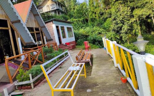 Kurseong House | Amar Bari Happy Valley Cottages by StayApart