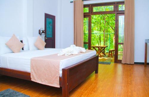 Udawalawa Bed & Breakfast | Amare Safari Resort Udawalawe