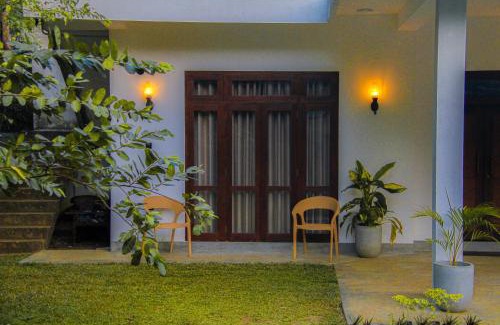 Udawalawa Bed & Breakfast | Amare Safari Resort Udawalawe
